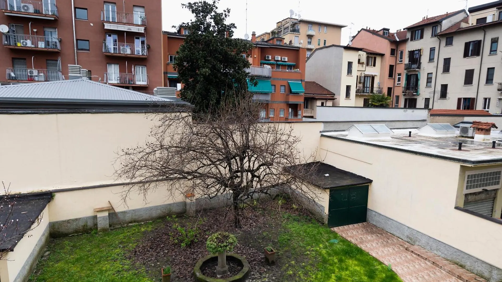 Apartment Dream Suites Milano Bocconi Navigli Italy